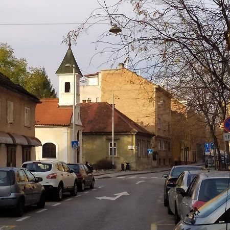 Tiny Cozy Accommodation Zagreb Buitenkant foto